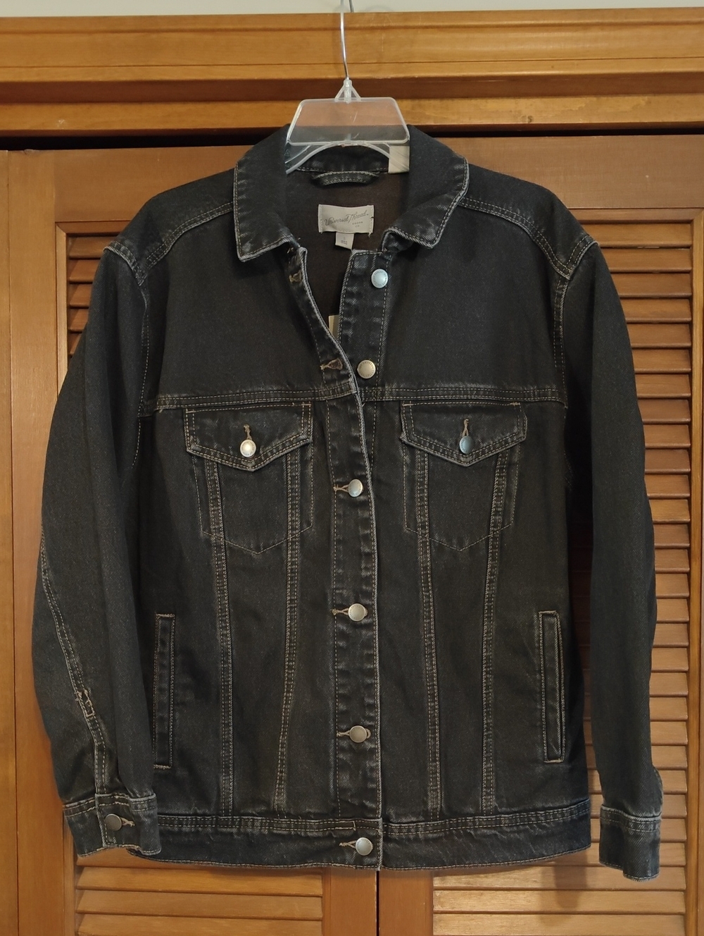 NWT Universal Thread Black Washed Denim Trucker Jacket